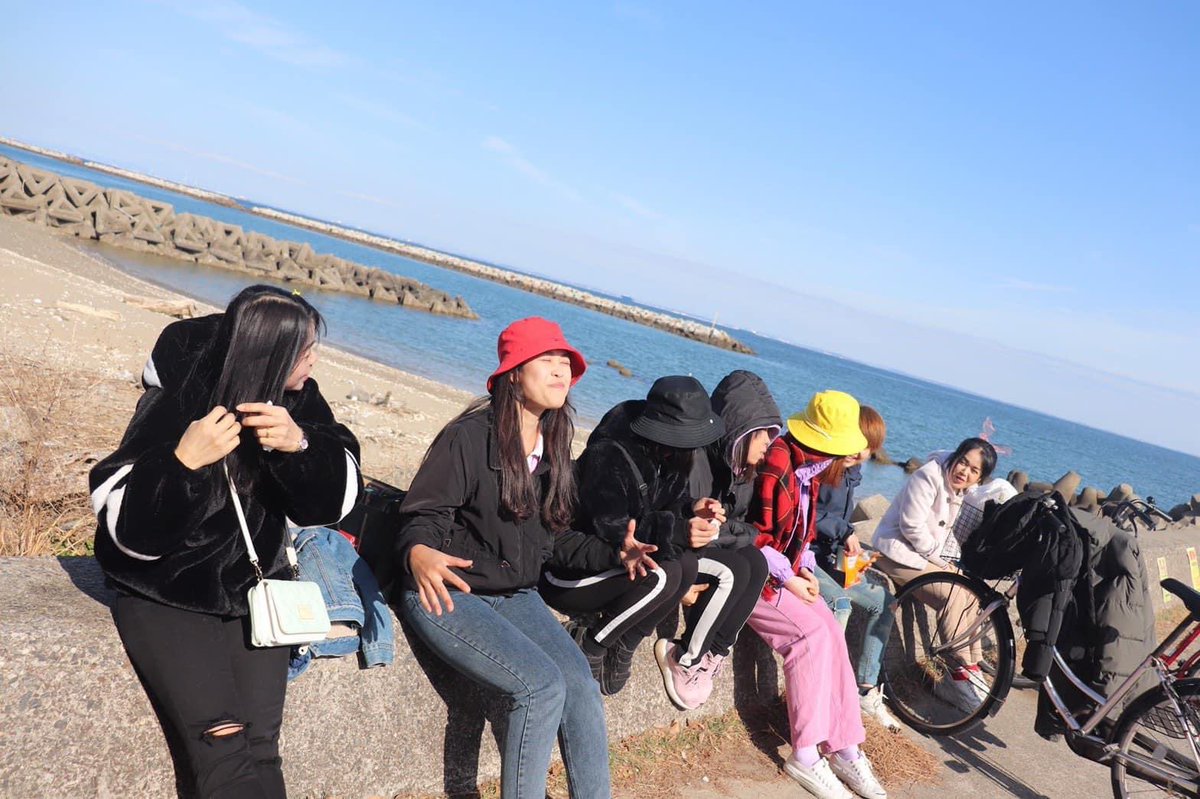 Candy70968090's tweet photo. กลับมาอยู่ ในที่ของเรามันโคตรมีความสุขเลย 🇯🇵…อยู่กันเเค่นี้ แหละมันสบายใจสุด #ไม่ต้องดึงใครเข้ามาลำบากกับเราเลย https://t.co/Wj7hNPzumd