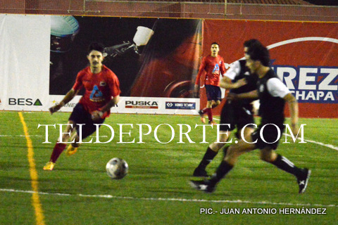 TeldeporteCom's tweet photo. El @CDLongueras  derrotó este viernes por 1-0 al @AtleticoGC gracias al gol anotado por Dani en el minuto 55.
🖥️https://t.co/mQExGfzAev https://t.co/abyzO5ASw7