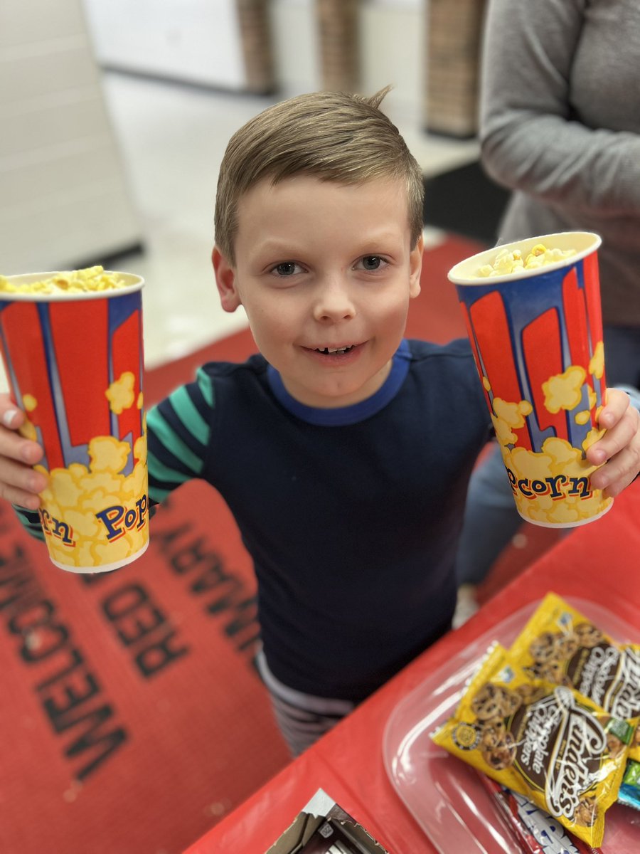 mrs_portelli's tweet photo. This team 404 member scored the last two buckets of popcorn 🍿 for the kindergarten/first grade movie night!  Such a fun way to spend a Friday! #popcornforthewin #RBBisBIA @MrsFlahertyC @rbpsEAGLES https://t.co/FspR2rN5xL