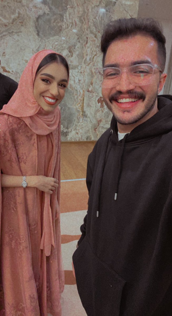v7hv7's tweet photo. اطلق حفلة 🤩🤍 #زينه_عماد #زينه_عماد_في_السودان @zenaemaad https://t.co/EWZVFhqBkg