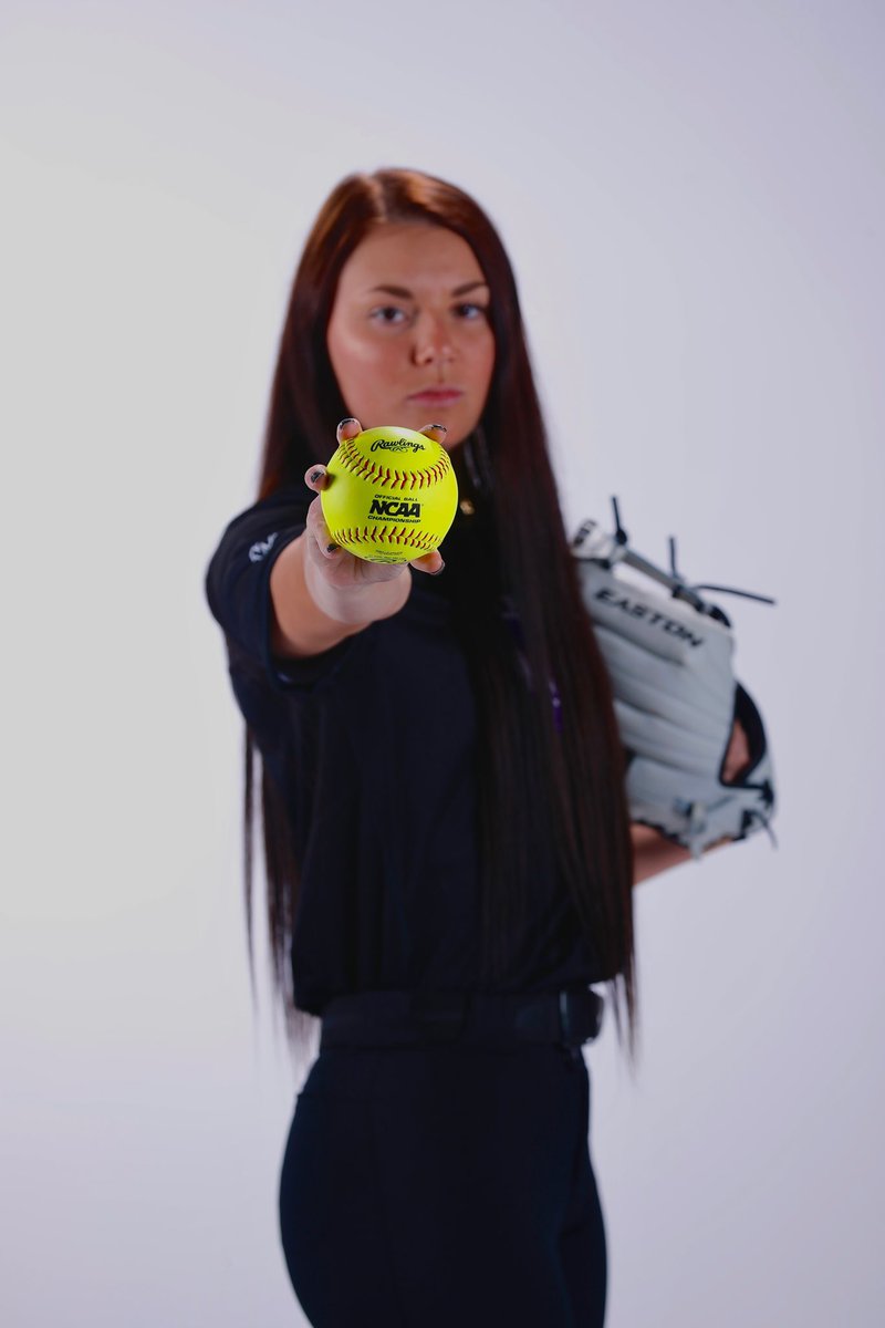 jen_medford's tweet photo. Senior year!!! Let the best time of the year begin!!!!! #bleedpurple #tarletonsoftball #SENIOR https://t.co/ucOP0hPu1U