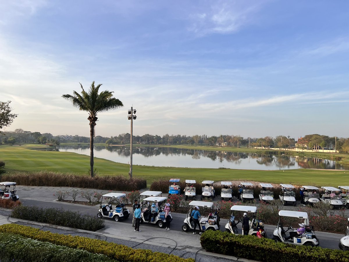 InfobarSurf's tweet photo. 今年、初ラウンド。
池が多そうだ。
#legacygolfculb https://t.co/Hncm0DUgz9