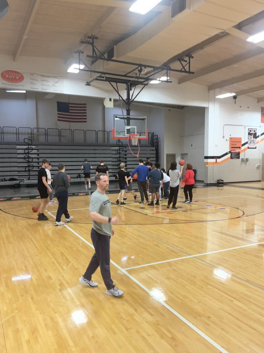 PlatteCoHoops's tweet photo. We cut practice short today to help our new PC Special Olympics program.   It was really great to see our players giving their time to help with another PC program.  Special thanks to Coach Wilson for organizing and running this practice! https://t.co/SLgGcOXHiX