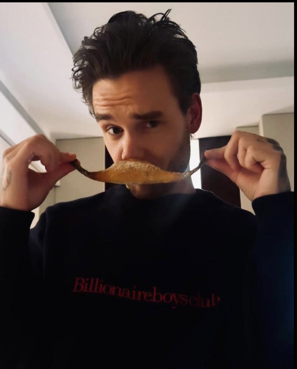 LeeLeeHernande2's tweet image. New pictures of daddy Liam 🥵🥵 #onedirection #LiamPayne #daddydirection #daddyliam