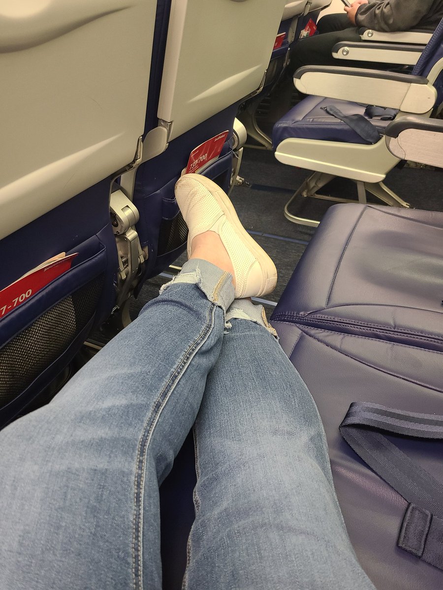 Amy_Howe_BA's tweet photo. All good weekends start with @SouthwestAir First Class! #cheerjudgelife #ownrow https://t.co/E6xeHlEK17