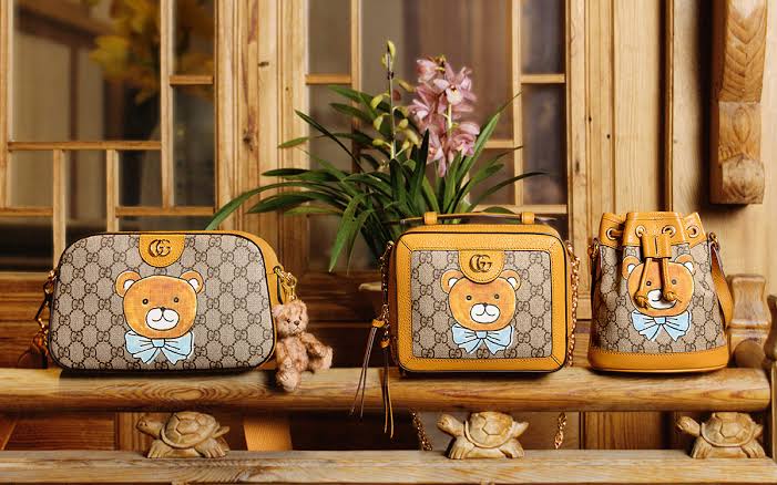 how would you know that a brand represents kai

ysl: breaking the code and put a bear drawing
gucci: created a whole collection with bears

#KAI #카이