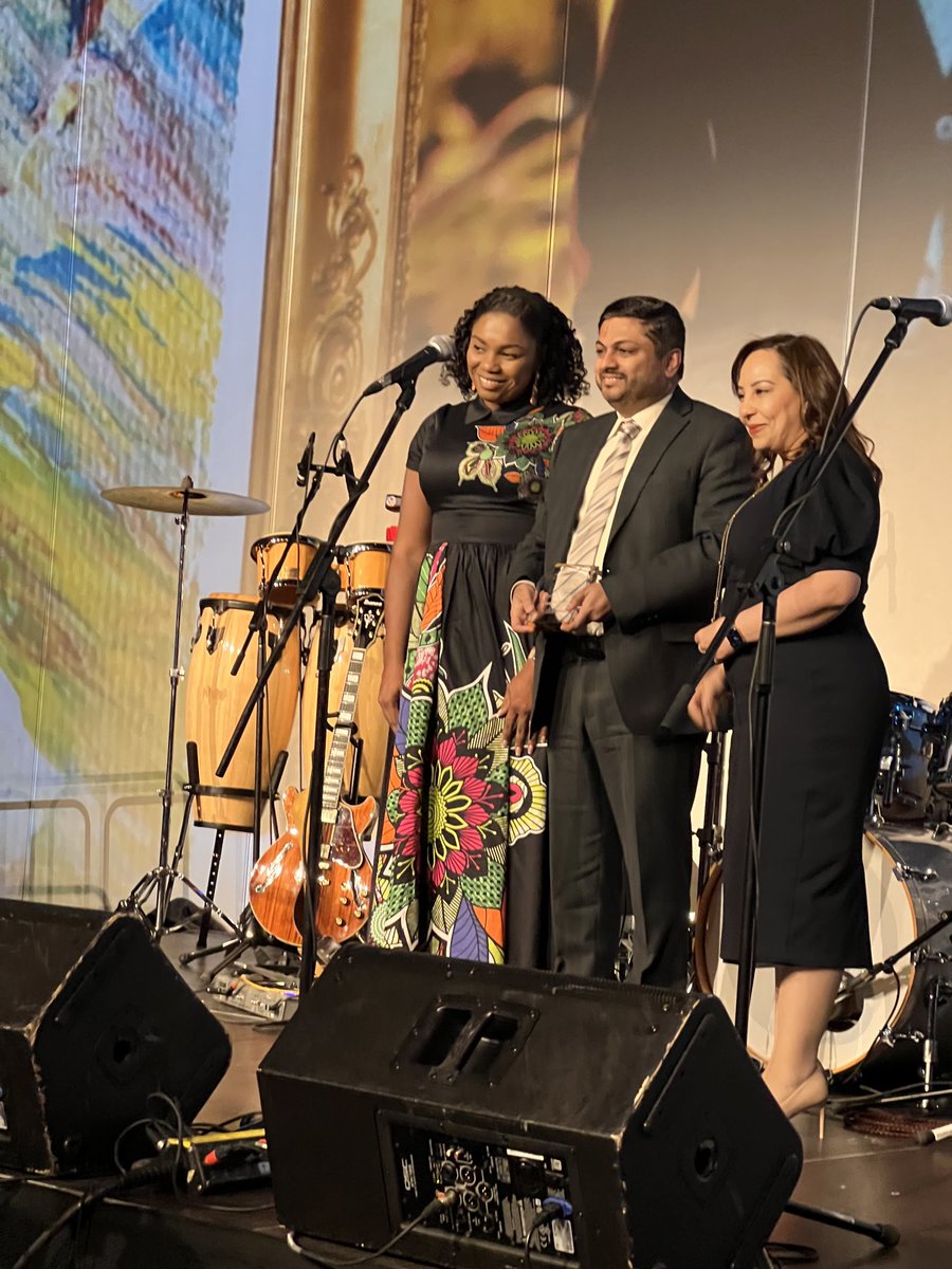 Amazing evening and wonderful honourees this evening presented by wonderful people. ⁦<a href="/NicoleJ1222/">Nicole Johnson Morrison</a>⁩ ADM ⁦<a href="/NS_LabourSkills/">Labour, Skills and Immigration</a>⁩ and <a href="/FatenAlshazly/">Faten Alshazly</a>⁩ Chair of ⁦<a href="/halifaxchamber/">Halifax Chamber</a>⁩