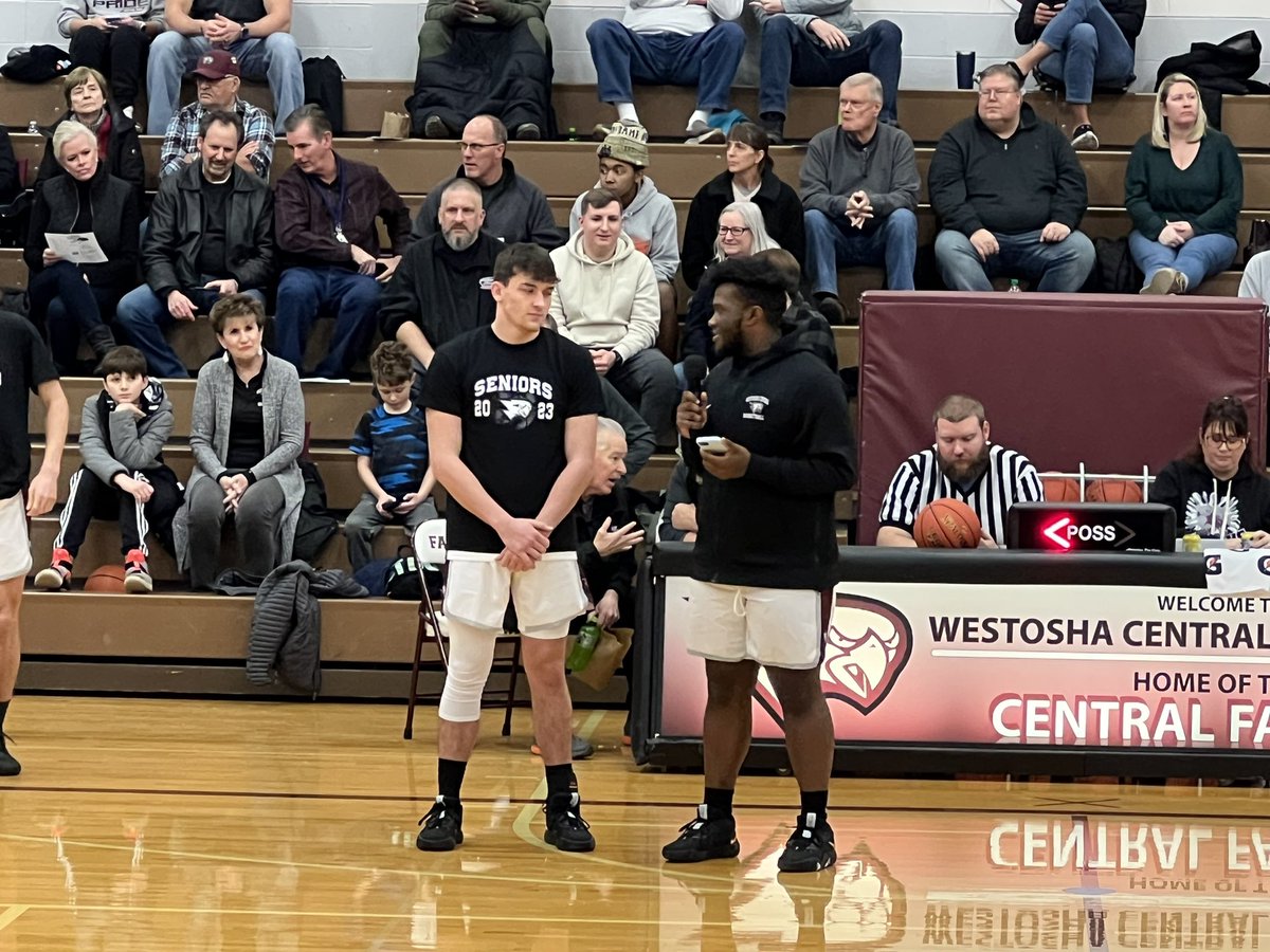 WestoshaFBall's tweet photo. Congratulations to our multi-sport senior athletes!!! Great introductions too…@WestoshaA @sippy_alex @wyattandersons  #LEGACY https://t.co/Zq2aPmZvTC