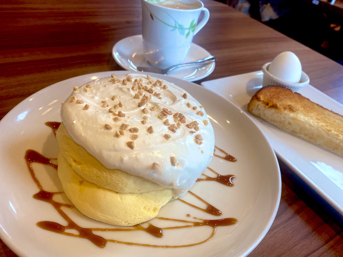 定番の高倉町珈琲でモーニング🍞
追加でパンケーキも食べて🥞朝から大満足です～☺️

#モーニング