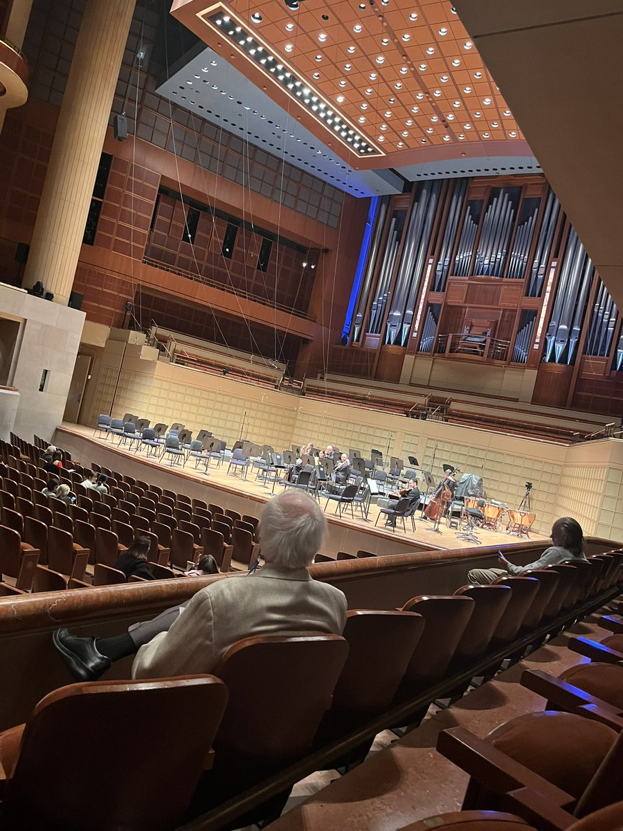 Wife is not singing tonight, but we came to the Symphony anyway.
#DallasLife