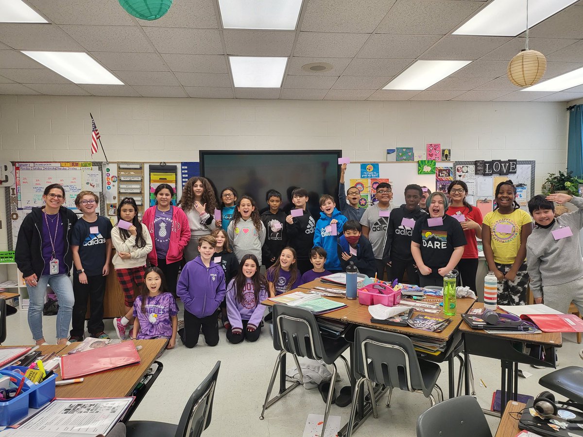 mhayden2004's tweet image. So much FUN Celebrating Color Day with my Eagles and Colleagues! @PotowmackES @PotowmackPTA #EaglesDeserveIt23