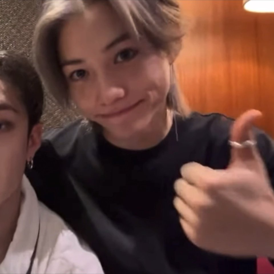 bbockdj's tweet photo. twins fr https://t.co/7bHuGHbITh