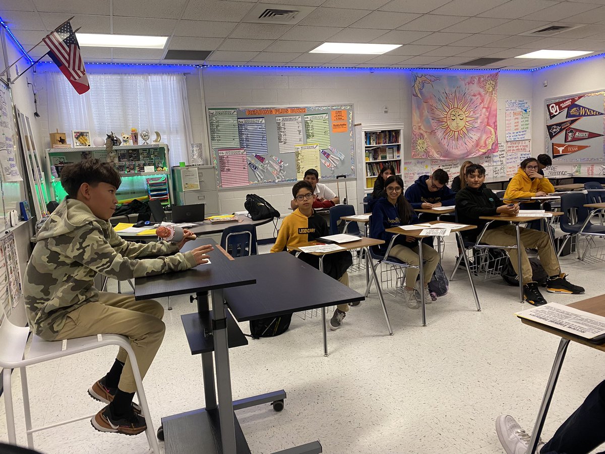 Today the Generals debated and defended their argument in front of their peers. We referenced the text “Is It OK To Lie?” from @Scholastic @_KELewis #ScholasticScope @SRidge_MS @ICastillo_SRMS @edhuerta7