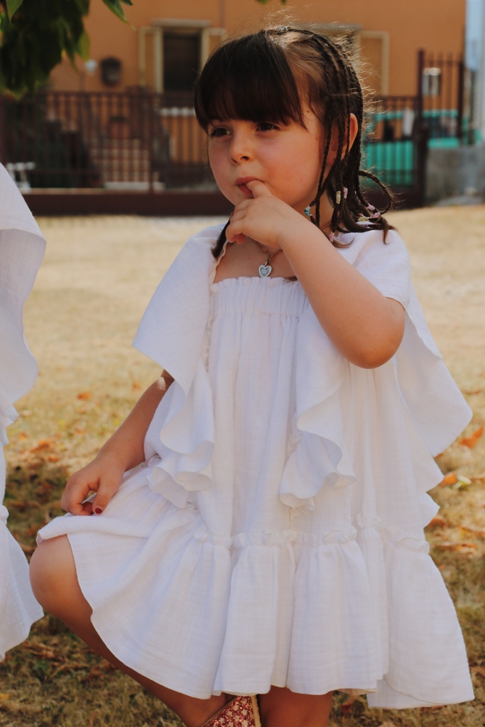 Summertime picnics just got a whole lot cuter with our Fiamma Mini kids wear collection. Sustainable and ethically made, these soft and breathable mini dresses are perfect for your family days. Check out our latest blog post!
#FiammaMini #ethicalkidswear #sustainablefashion