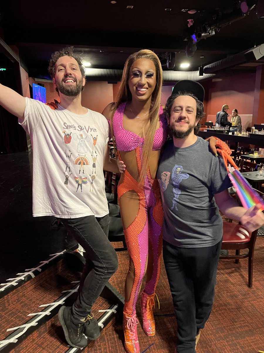 The Canadian Podcast Awards tweet media