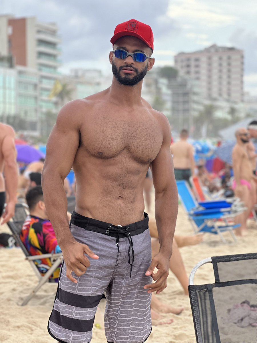 ewerton_BH's tweet photo. 1,85 pés 🦶 44
E ….🍆 https://t.co/yx0tp35B6W