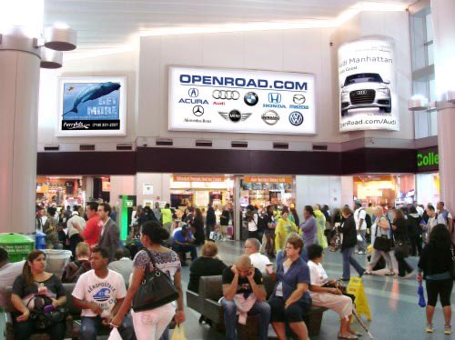 Alfmoprinting's tweet photo. Looking to buy a billboard at the Staten Island Ferry?
-
DM for rates 
-
We have discounted rates to reach over 23 million riders. https://t.co/uACBiAz97d