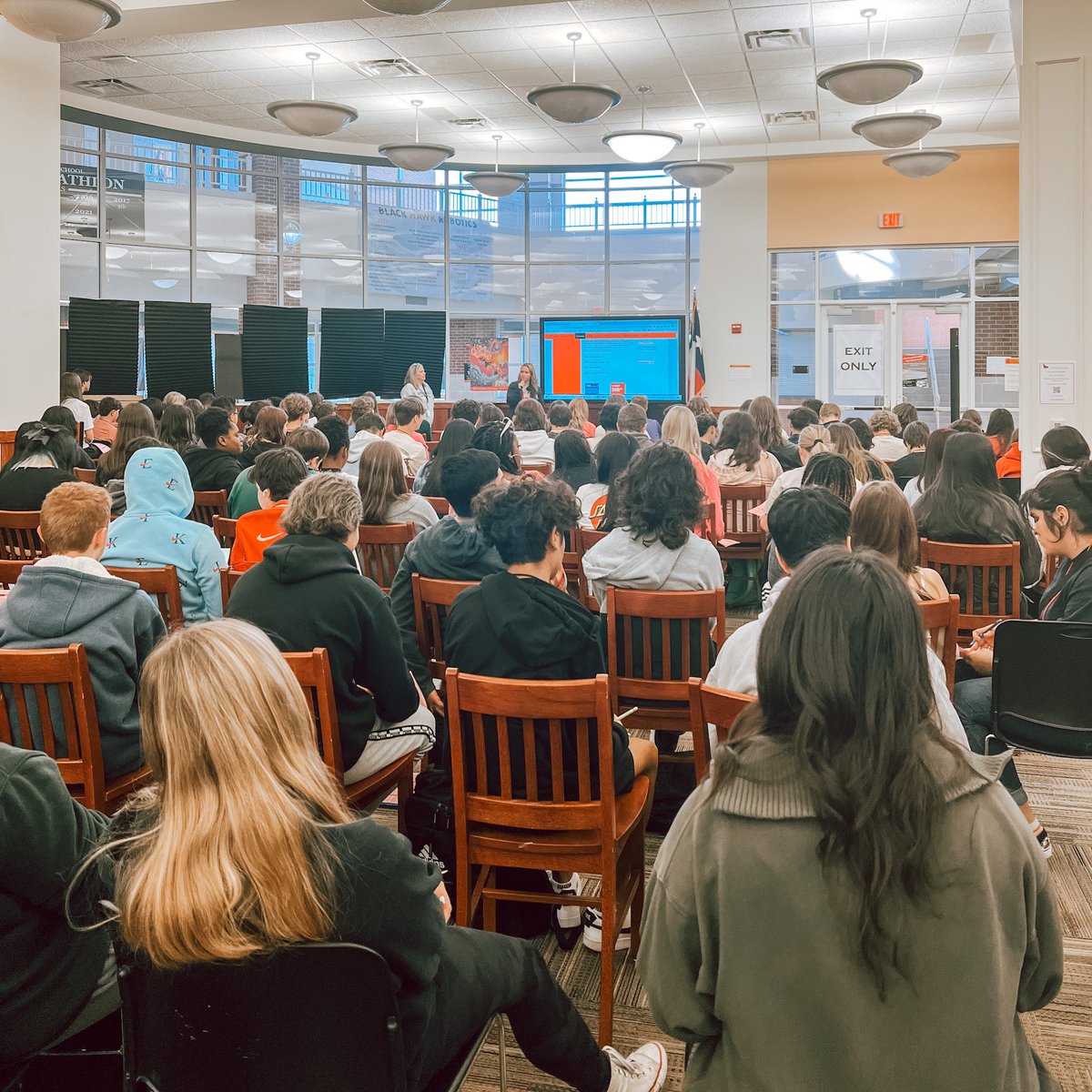 We wrapped up the week by presenting to the Class of 2026 about their course selections for the 2023-2024 school year! It’s a busy time of year in the Counseling Suite, but we are enjoying every minute! Happy Weekend, Hawks! 🦅❤️🖤
#rockwallheath #WinTheDay #rockwallisd