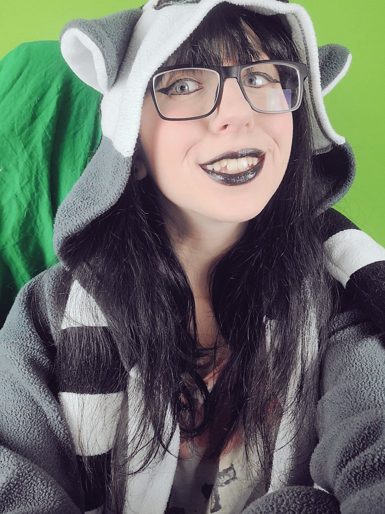 1 pic. Online Twitch omg forgot to post! Pic in Pic almost over & goblinmode is next! 💕 search Divbug! https://t.co/xXN7wYsX3E
