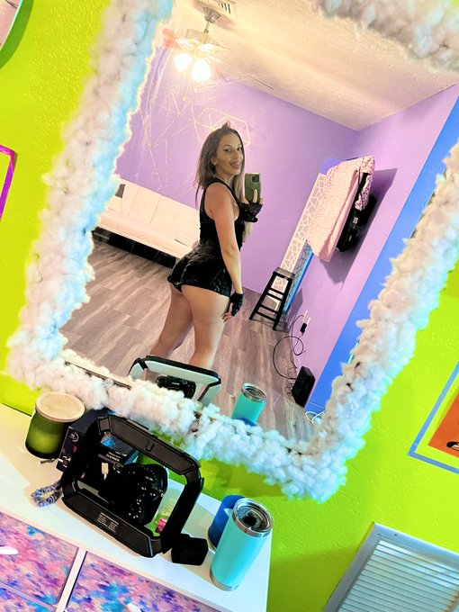 Was on set with @VoreVixens today! 🔥 🤤 https://t.co/EJv4sQqWMH<a class="tags" target="_blank" title="On Twitter" href="/?out=eyJ0eXAiOiJKV1QiLCJhbGciOiJIUzUxMiJ9.eyJpYXQiOjE3Mjk0NzAyMDMsImlzcyI6InR3cG9ybnN0YXJzLmNvbSIsIm5iZiI6MTcyOTQ3MDIwMywiZXhwIjoxNzYxMDA2MjAzLCJyZWRpcmVjdF91cmwiOiJodHRwczovL3R3aXR0ZXIuY29tL1ZvcmVWaXhlbnMifQ.08EusfF4Oa6_fWD6qAGuhuNNPLK7Z3FYz4EgaGvHkbZw5SvdoshgpaNKmZvZTlxw0-9MSa7uzgiuUO8Q0XWQnQ">@VoreVixens</a><a href="/tag/dsl"class="tags"><span>#dsl</span></a><a href="/tag/blowjobtime"class="tags"><span>#blowjobtime</span></a>