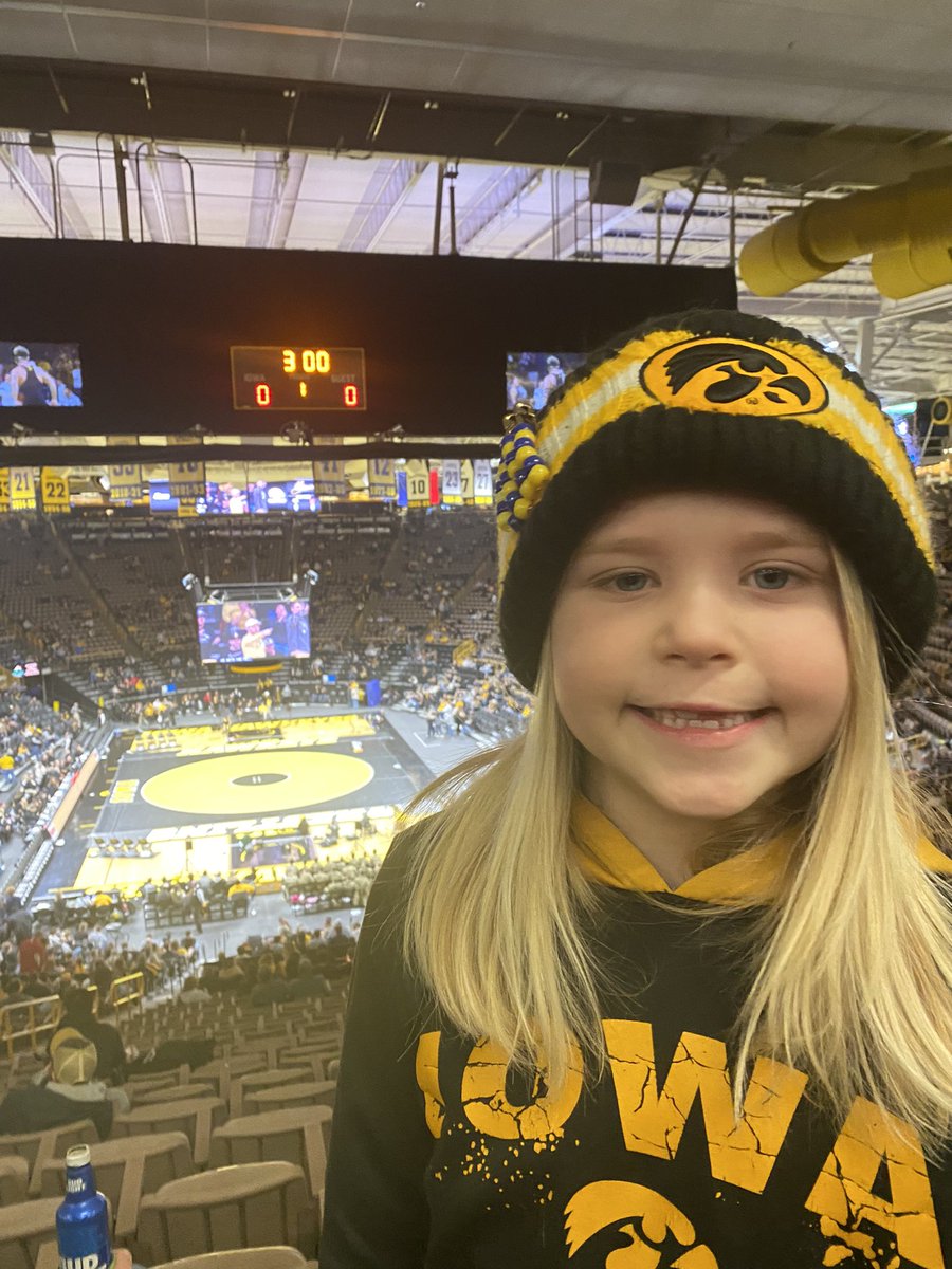 Nile’s first time at Carver! He ready! #fightforiowa #beatthehuskers