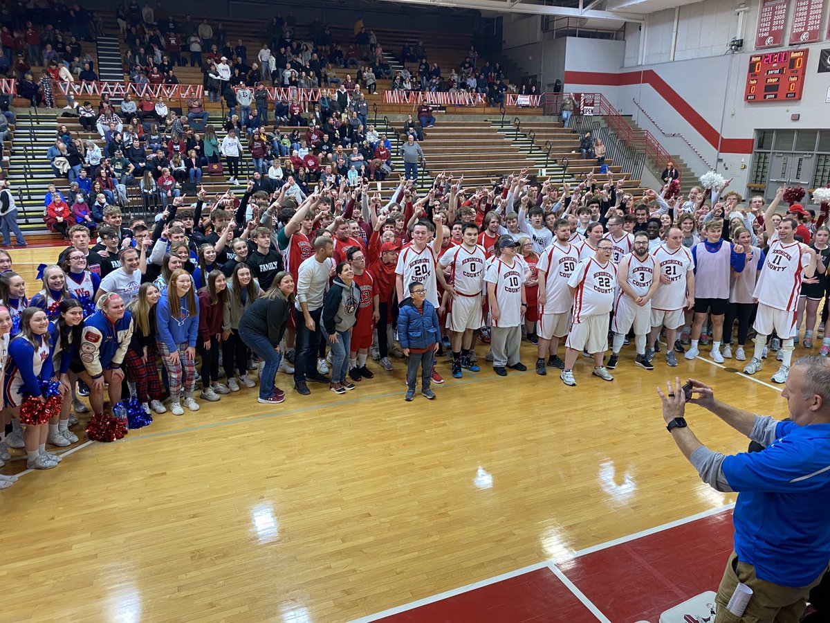 GreggDoyelStar's tweet photo. One of the best nights of the year tonight at Danville High, where the Hendricks County Spirit Special Olympics basketball program put on a show with help from athletes of Danville and Western Boone. I’ve got pics, I’ve got videos, and I’ve got a #columncoming https://t.co/FtksLR35ti