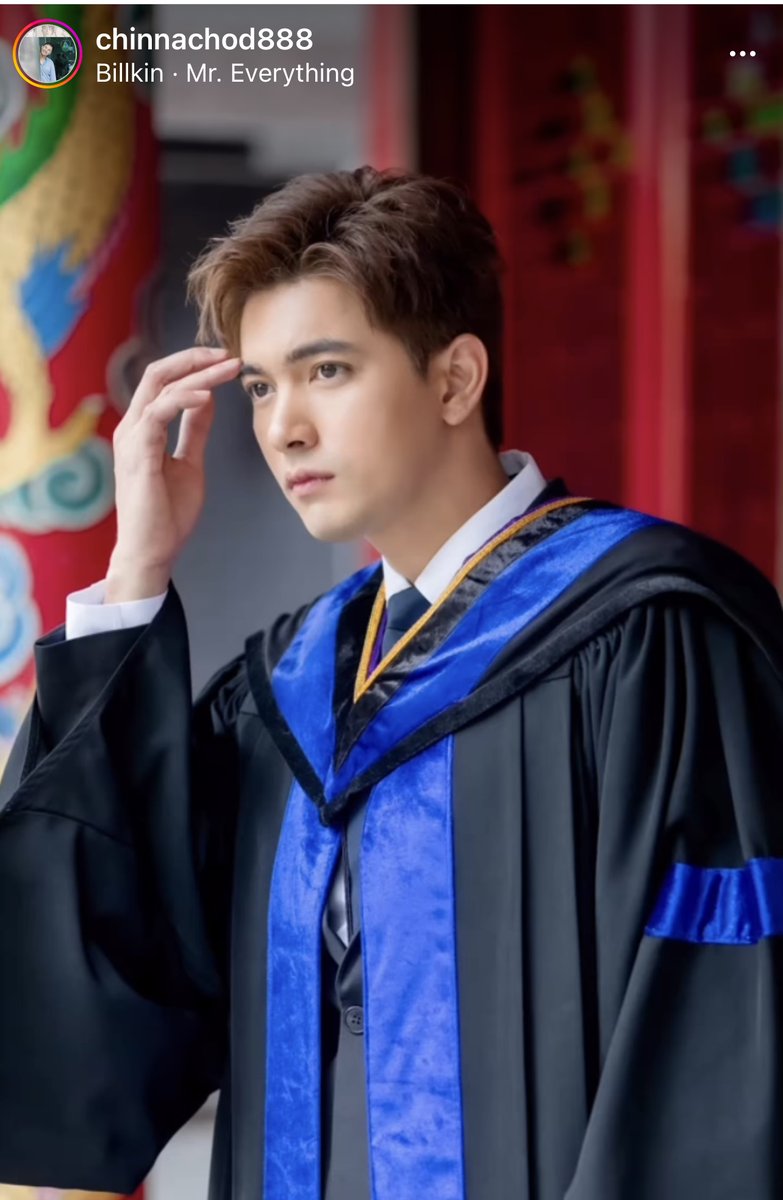 Ratrat35708776's tweet photo. กราบที่ลำดับ 1 ขอแซงไปยืนสวยๆสักครั้ง

Kem's Graduation Day
#HussaweeGraduation
#เข้มแฮ๊บปี้วันนี้รับปริญญา https://t.co/QNT2PLk3F3
