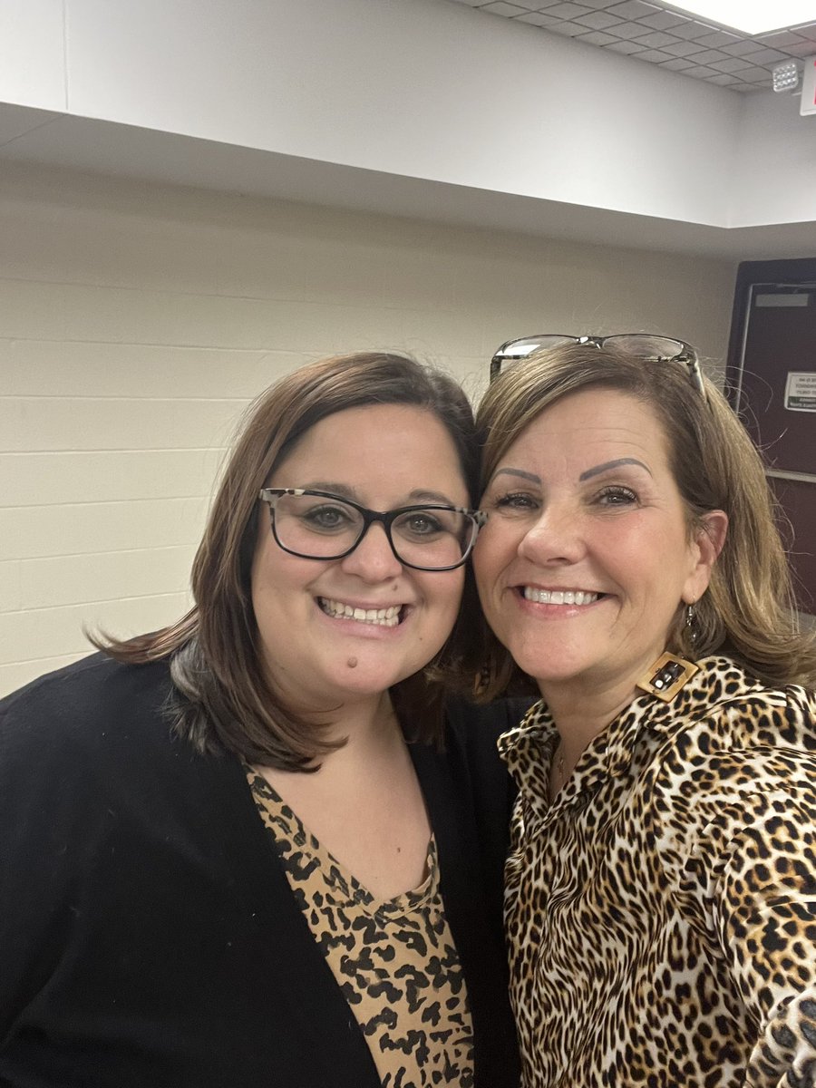 Suzanne Owen (@suzannewowen) on Twitter photo These pictures mark my last day as a principal! I am sure God opened a door, and I refuse to say no to the One who saved me! #newbeginnings <a href="/CumberlandCoSch/">Cumberland County Schools</a> #Principal #faith <a href="/mboyd_boyd/">Melody Boyd</a> These pictures mark my last day as a principal! I am sure God opened a door, and I refuse to say no to the One who saved me! #newbeginnings <a href="/CumberlandCoSch/">Cumberland County Schools</a> #Principal #faith <a href="/mboyd_boyd/">Melody Boyd</a>