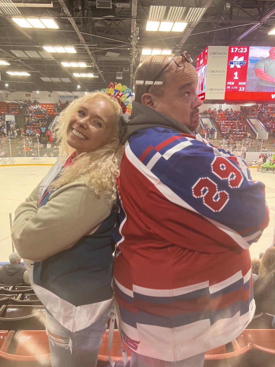 DeededStakley's tweet photo. #kwingsphoto https://t.co/4GZx0RMVaj