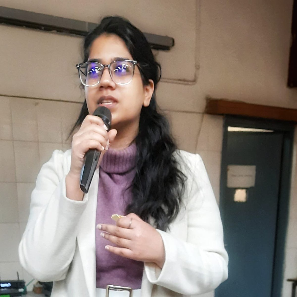 University College of Medical Sciences, Delhi (@ucmsofficial) on Twitter photo “There is hope, even when your brain tells you there isn’t.” Asking for help is a sign of strength NOT weakness.
Thanks to <a href="/PattieGonsalves/">Pattie Gonsalves</a> (Project Director <a href="/SangathIndia/">Sangath</a> Delhi) & Dhriti Mittal (RC, #Baatcheet | <a href="/itsoktotalk_in/">It's Ok To Talk</a>) for taking a session with 1st year undergrads 1/ “There is hope, even when your brain tells you there isn’t.” Asking for help is a sign of strength NOT weakness.
Thanks to <a href="/PattieGonsalves/">Pattie Gonsalves</a> (Project Director <a href="/SangathIndia/">Sangath</a> Delhi) & Dhriti Mittal (RC, #Baatcheet | <a href="/itsoktotalk_in/">It's Ok To Talk</a>) for taking a session with 1st year undergrads 1/