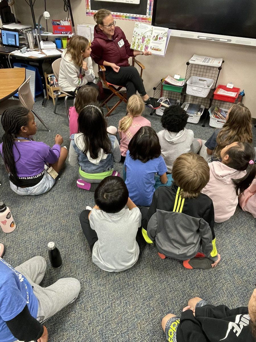 Thank you to Gaby’s Mom for being an amazing mystery reader today! <a href="/TWEHowl/">Tom Wilson Elementary</a> #twehowl
