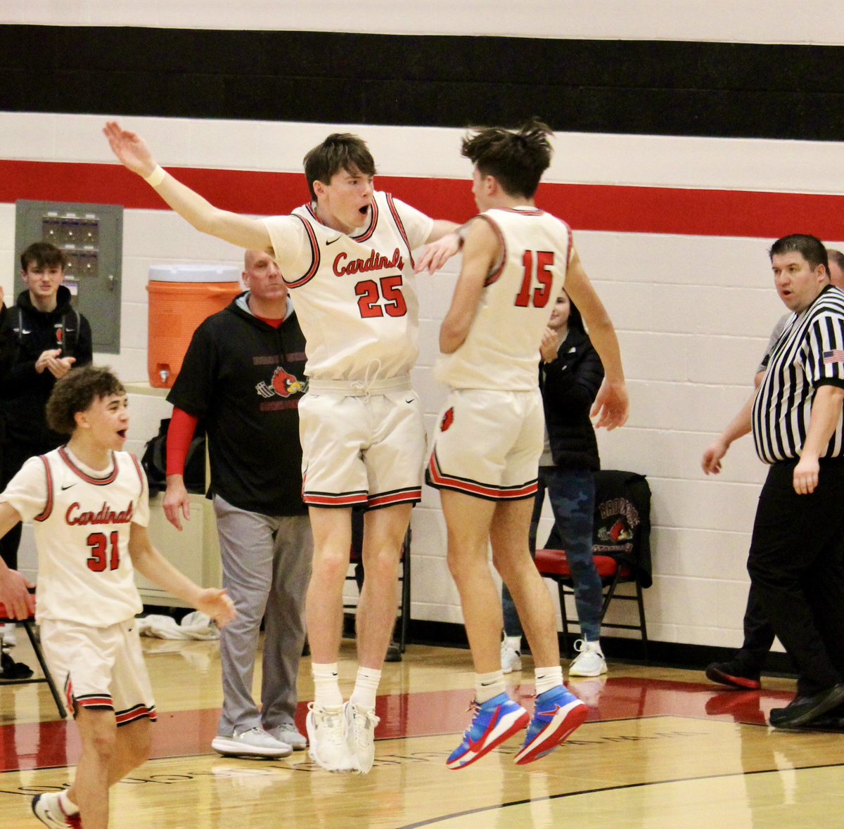 thebarnhearts's tweet image. So much excitement in the Brookside gym tonight! What an awesome conference win over Keystone‼️ GO CARDS! 🏀 #CardinalStrong 💪🏻👏🏻❤️🖤 @Cardinal_BBall @PrincipalAdkins