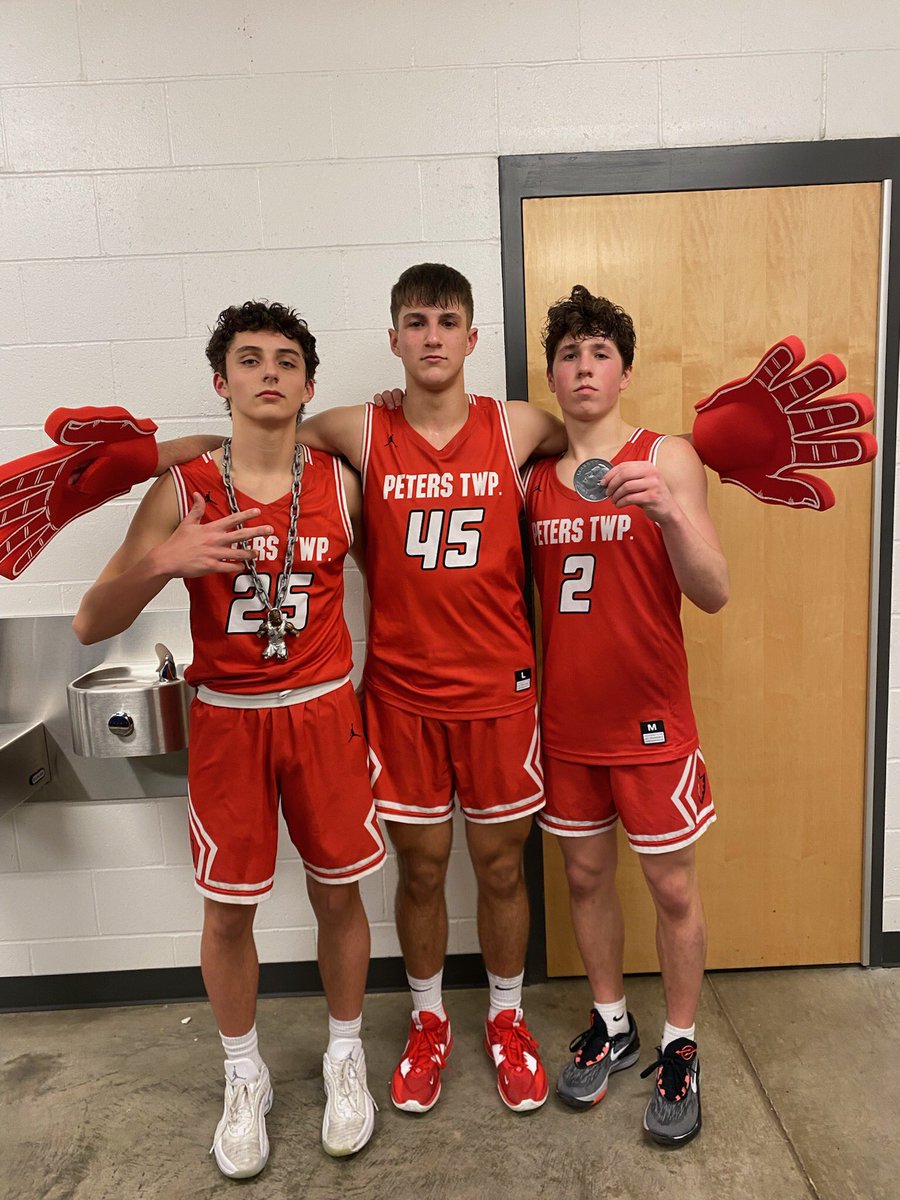 joeurmann's tweet photo. Bring your own guts!  Wow!  These dudes are unbelievable.

Award winners:
@BMcCullough23 - Dime getter
@JDun45 - Deflections
@DylanDonovan7 - Butt kicker https://t.co/XWsKJLj2d0