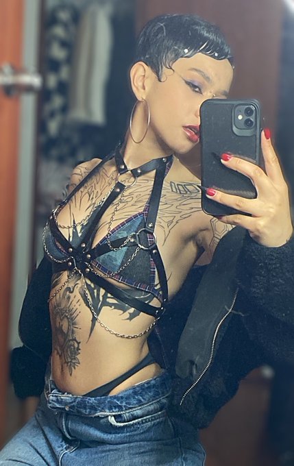 🩸 https://t.co/j9sH1Efl6m