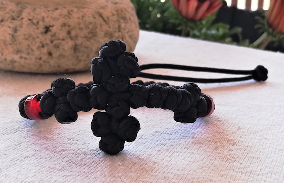 Black unique prayer rope bracelet - Knotted etsy.me/33vRBM0 #chotkibrojanica #greekorthodox #giftforfriends #rosarybracelet @etsymktgtool