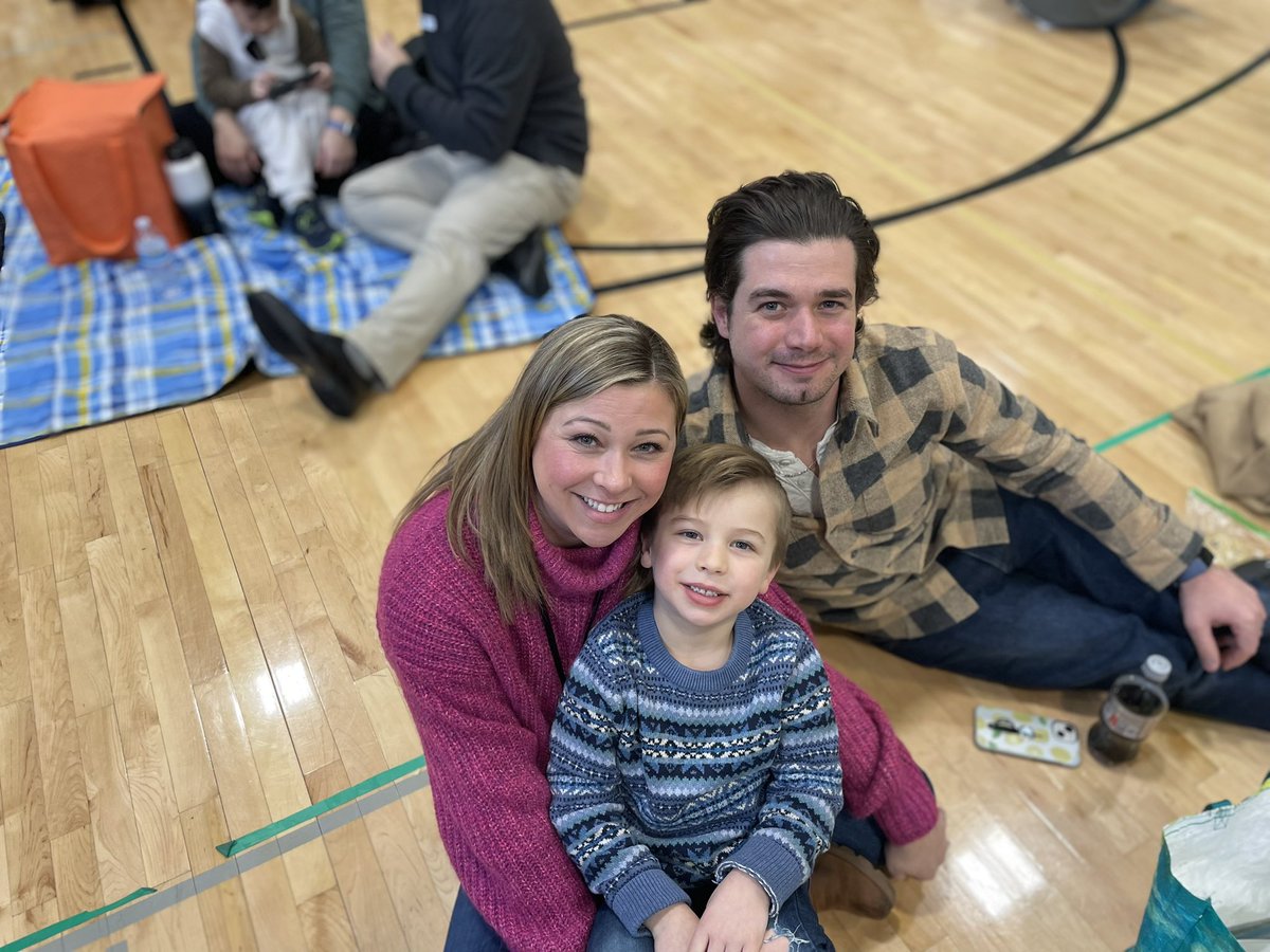 Thank you to our Prairie View Elementary staff members for supporting our Kindergarten Family Lunch today! 💚💙 <a href="/ISD728/">ISD 728</a> 
@bittmand