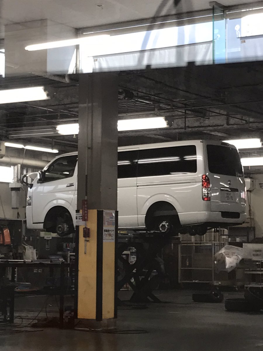 How76YxxyM8jf4G's tweet image. 初めての車検なう😁
これからは毎年の恒例行事になります😅
色々と大変です😭w
#jetcycle #この後開店 #お休みじゃないよ #今日もやるよ #すごくやるよ #4ナンバーは毎年車検