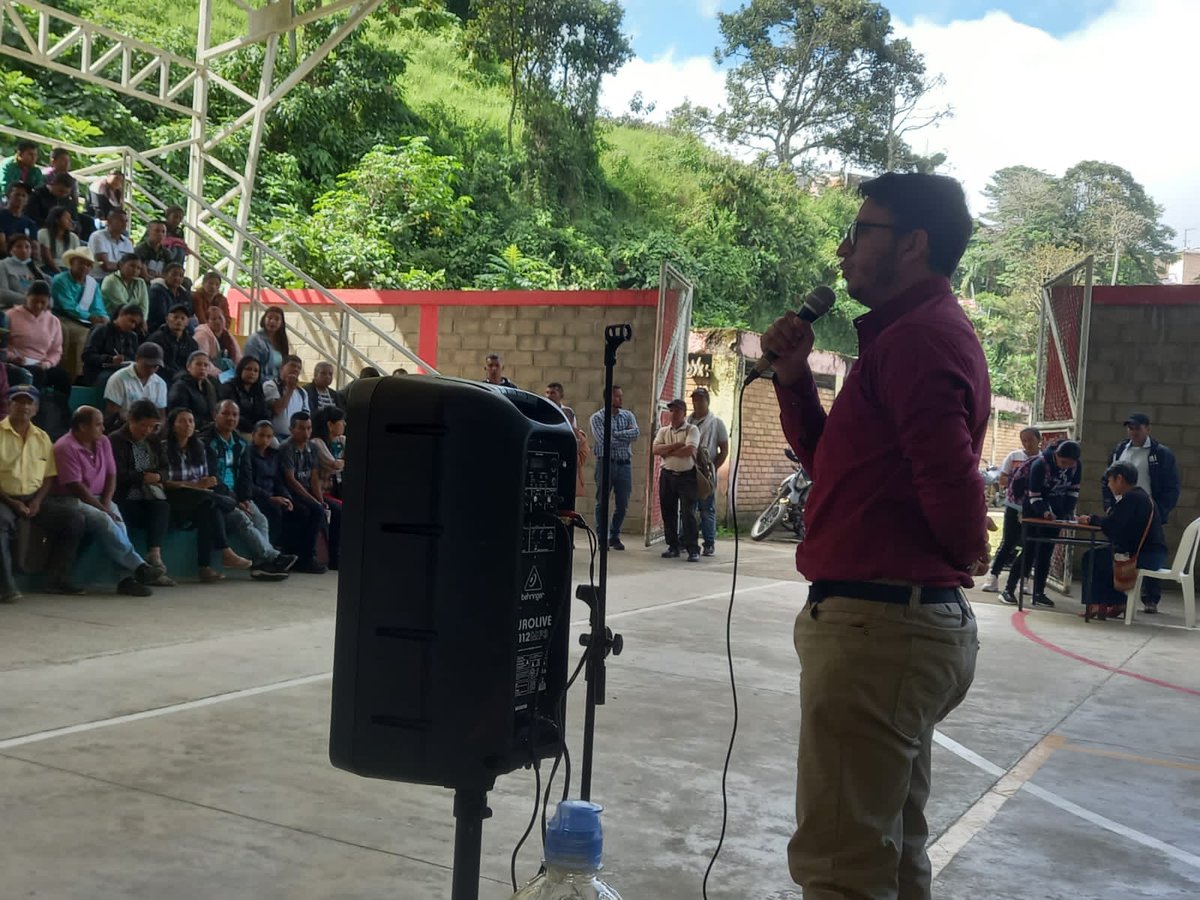 BrayanFelipeMe2's tweet photo. Muy contento de poder acompañar  a mi amada comunidad de #ElTambo #Cauca. La alegria de hacer parte de ASOCOMUNAL El Tambo, de conocer grandes liderazgos me llena de orgullo y de seguir participando en las Grandes Asambleas de #ASOCOMUNAL. https://t.co/QhAOGHAep9