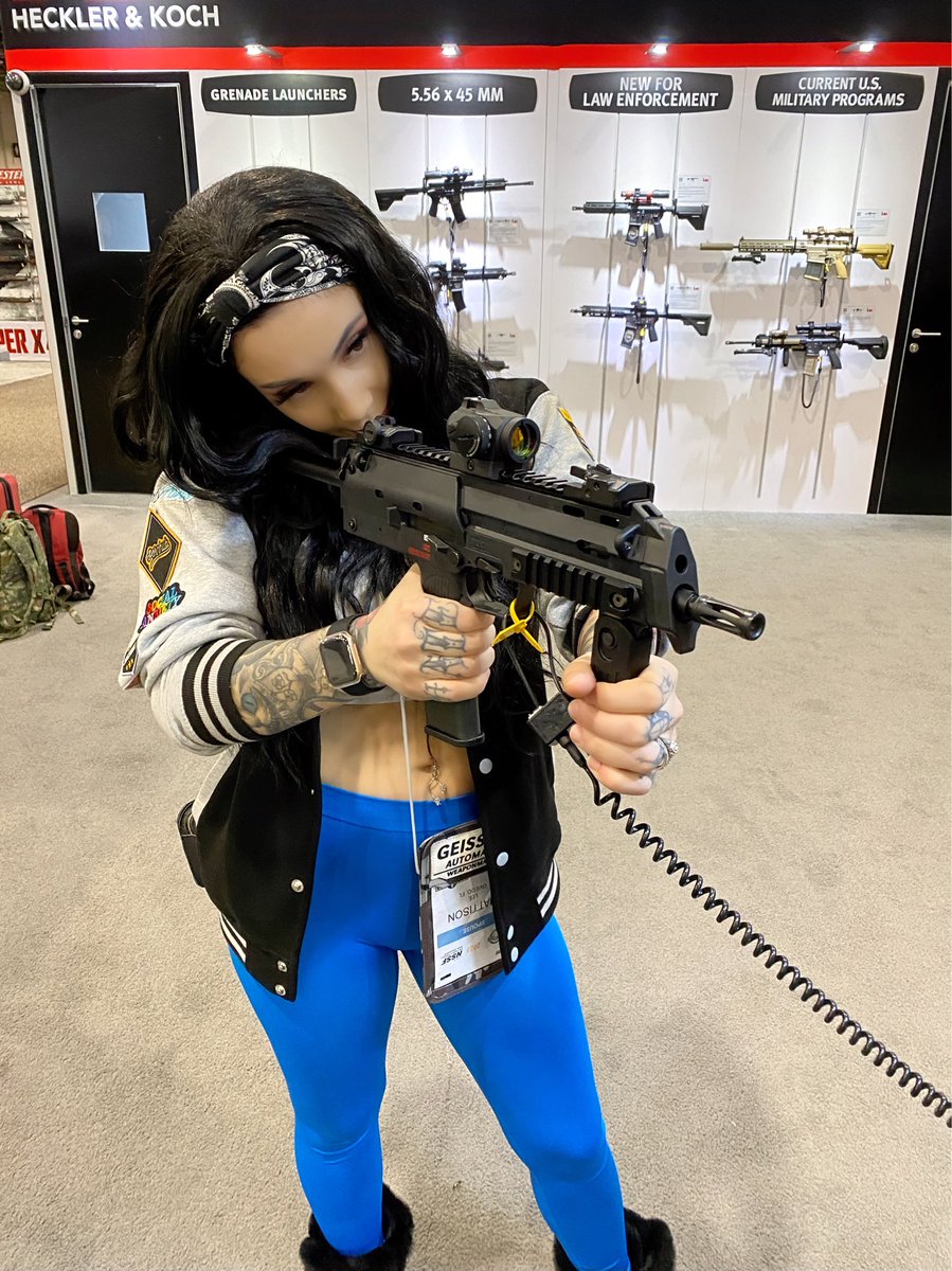 🍕🌮 Noelle Easton ONLYFANS on Twitter "shotshow2023 noelleeaston"
