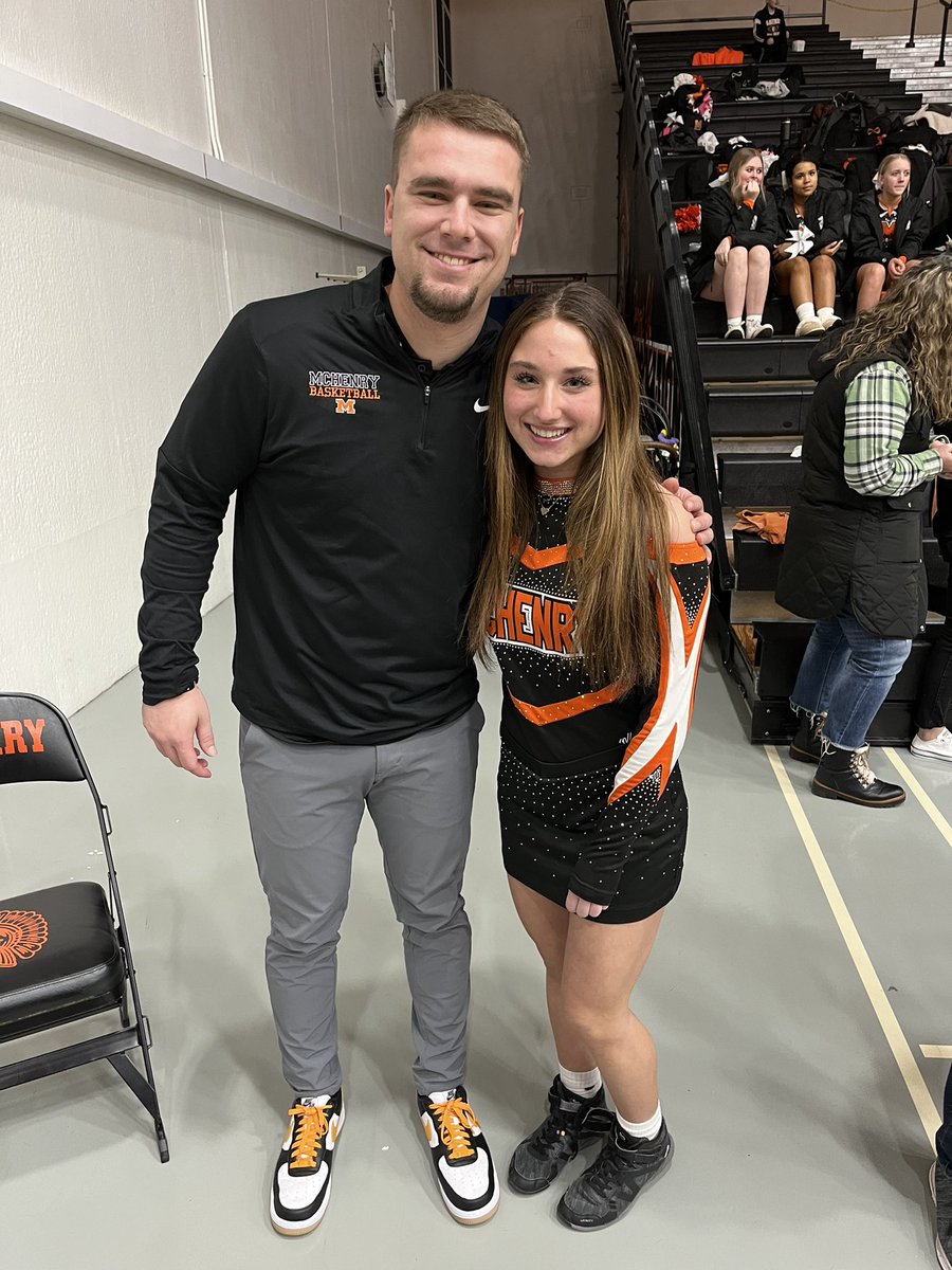Honored to represent Livi Elbert for staff appreciation night! <a href="/McHenryCheer/">McHenry Cheerleading</a>