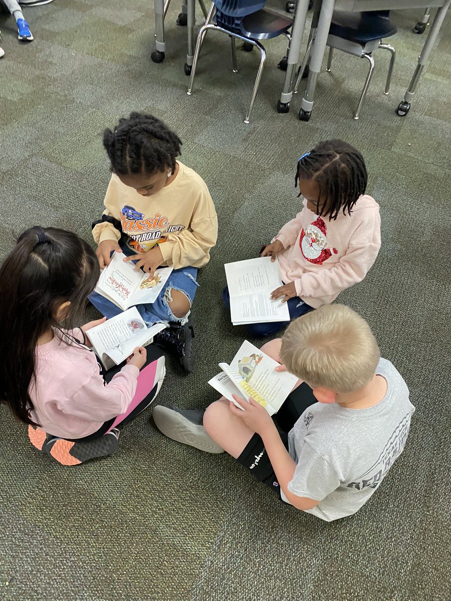 BCEMrsPerry's tweet image. Book Clubs in Second Grade are a hit! They literally count down the minutes before our Reading block! I love listening to their discussions. My teacher heart is beaming!❤️📚 @BearCreekElem #gcisd