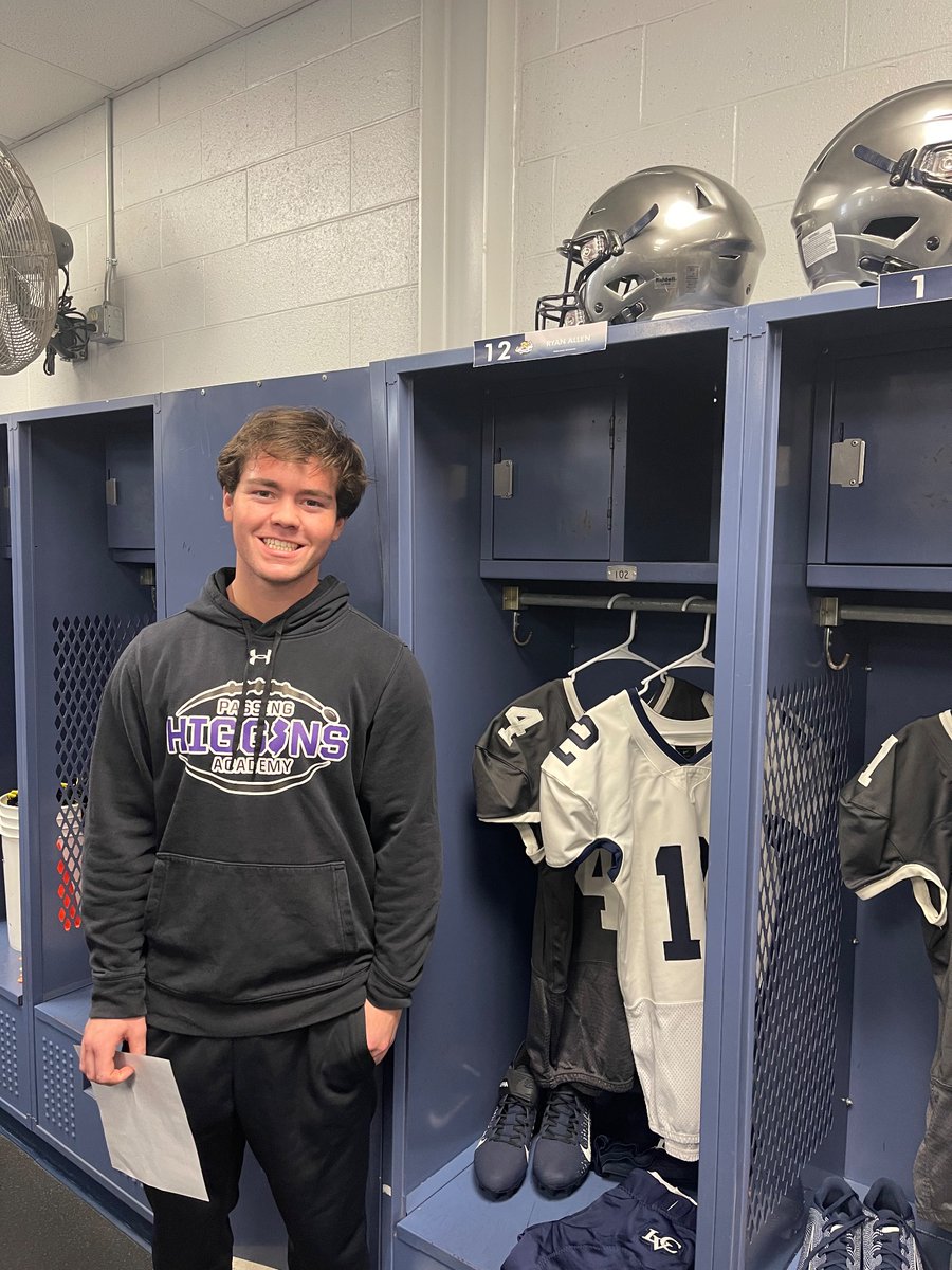 RyanAllen417's tweet photo. Excited and honored to say I received an official offer to play at Lebanon Valley College!
Thank you to the Head coach, @joebuehler_lvc and QB coach @CoachThompsonCT for taking the time to talk to my family and I about the future of your team. Thank you for your hospitality! https://t.co/TahQ2jv7or