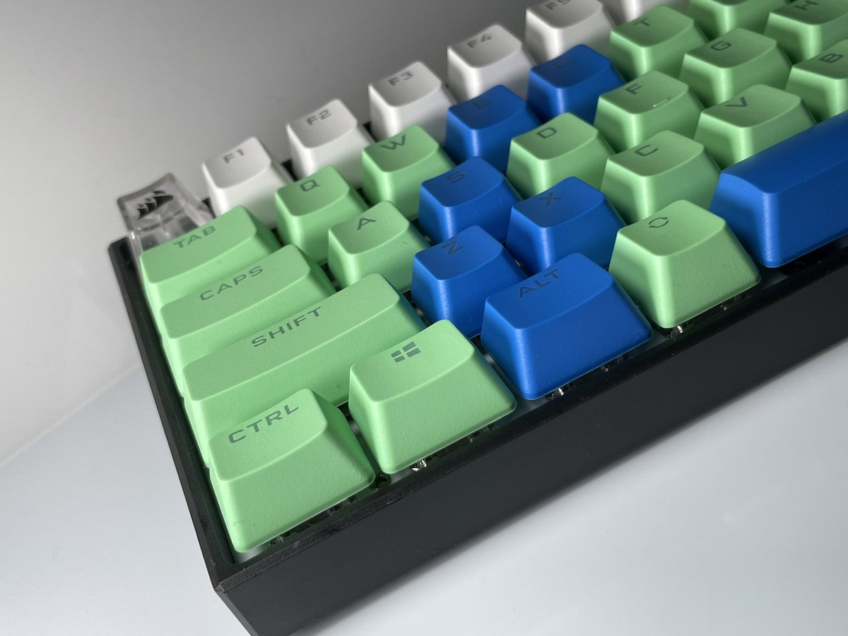 人気ブランドの新作 CORSAIR K100 AIR Ultra-Thin ワイヤレス