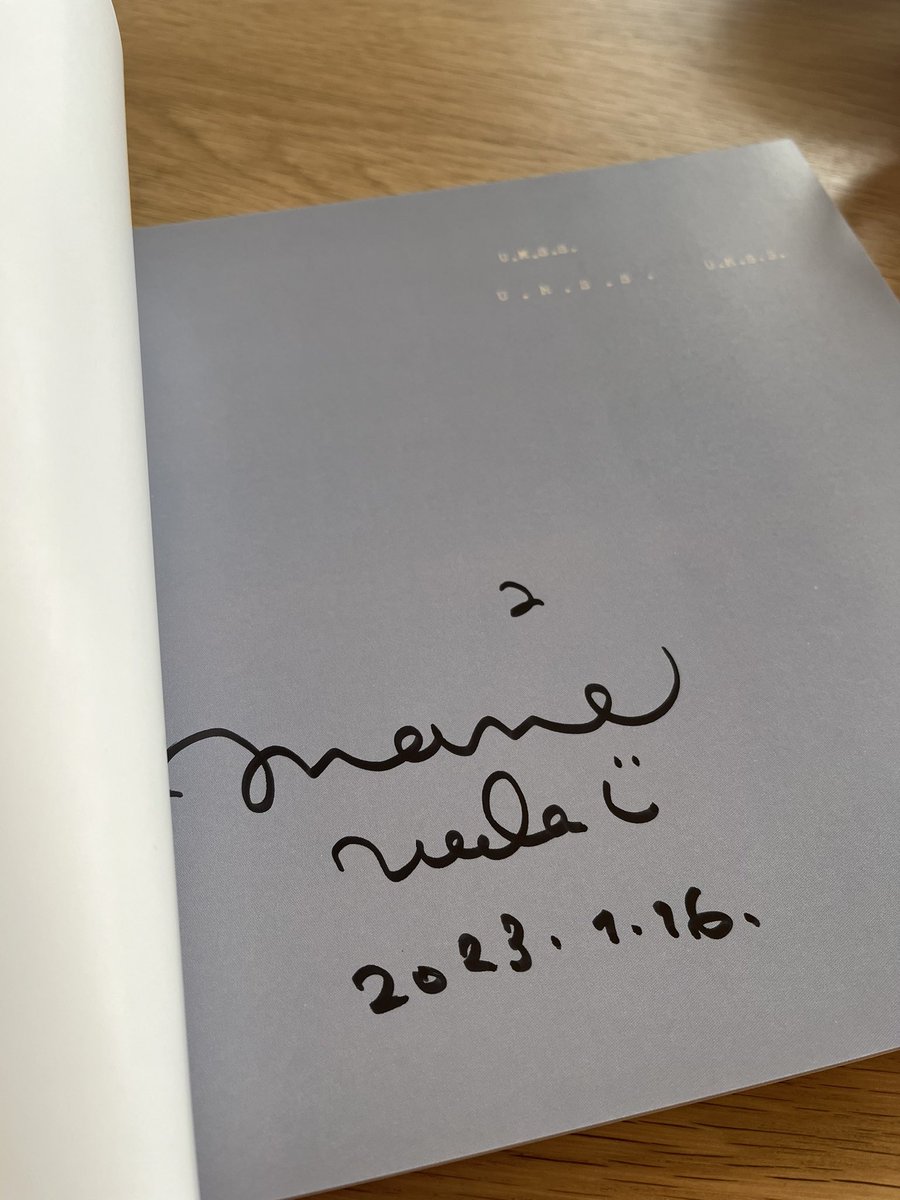 OD1212's tweet photo. こちらも届いた！
小樽かな、この写真がいちばん好き。シャッター音が聞こえてくるかのような、キリッとした写真たちですね。

 #植田真梨恵 https://t.co/vmuE4XdVWI