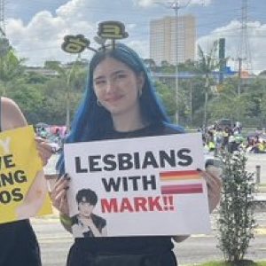 yumark's tweet photo. ‼️ ITS OFFICIAL ‼️ MARK SAW MY LESBIANS WITH MARK SIGN 🥺🥺🥺 https://t.co/b6FhERj5jt
