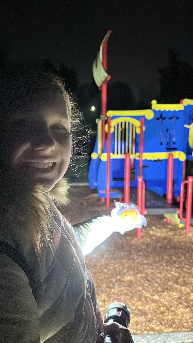 ptmonkey5's tweet image. Thank you @yarnmonkey!!!
Left something in its place!! #monkeyshines2023