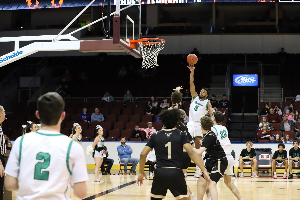 DCHSpubstaff's tweet photo. Maize South Mavericks came on on top with a score of 73 -63 against Darby Panthers. Maize South will move on onto the championship this Saturday at 5:00pm. https://t.co/Av8rJMRgO6