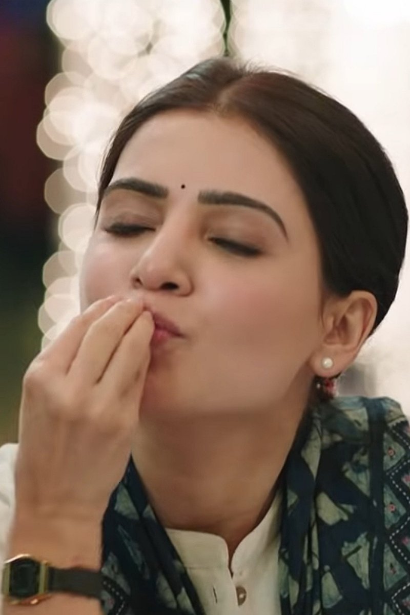 FilmyStick's tweet photo. Samantha 🕊️🧣 https://t.co/kc6NncXt84