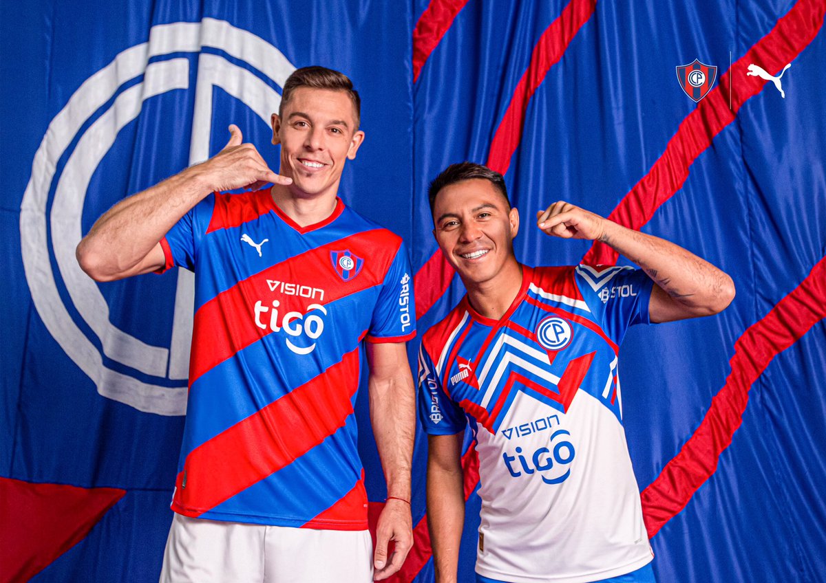 Fede_trinidad's tweet image. #FunWithFlags de fondo qvs 😍🔵🔴