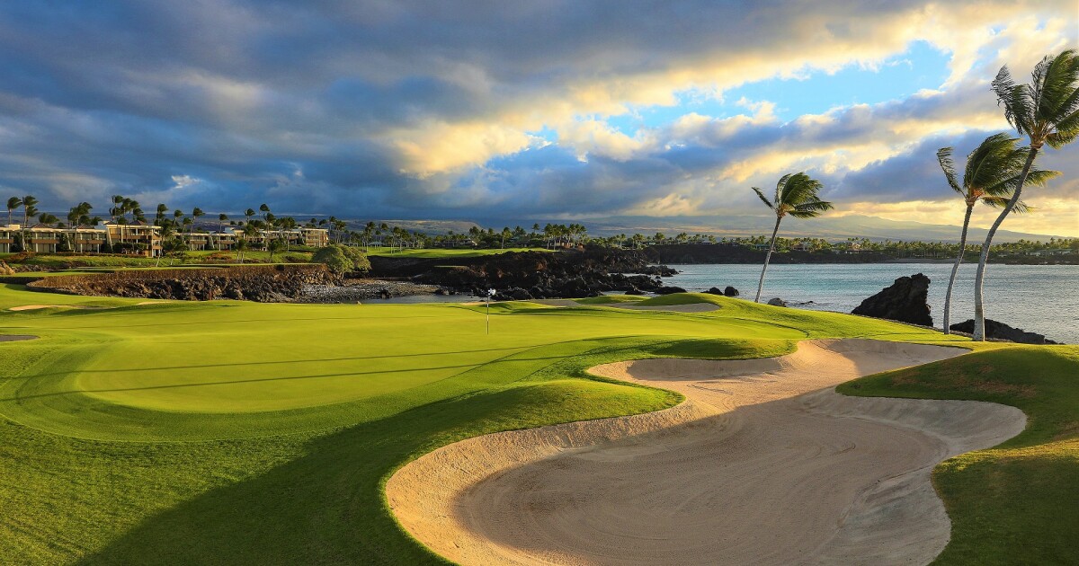 GolfBlog.com : Mauna Lani: GolfPass readers rate South Course No. 1 in the U.S. dlvr.it/ShCc3B
